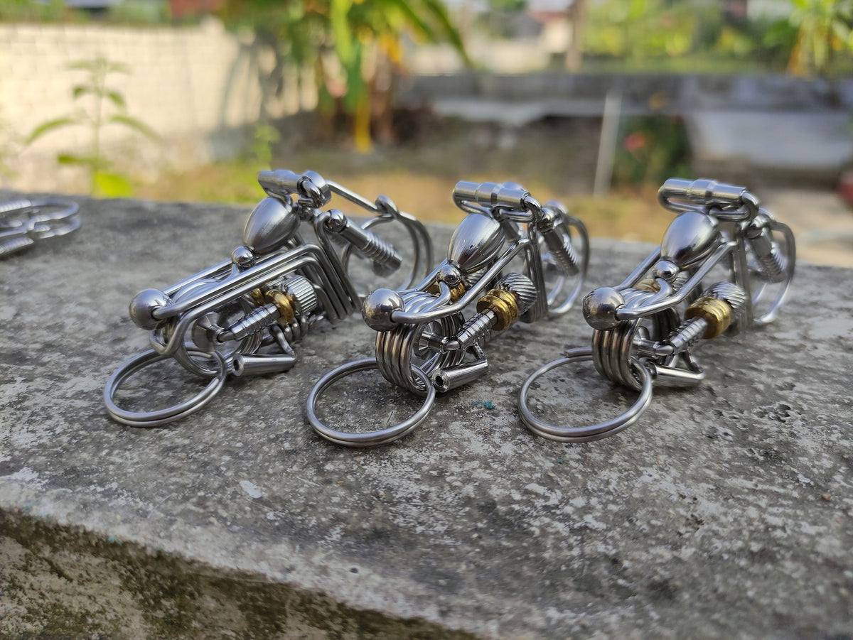Vintage Wire Art | Handcrafted Motorcycle Keyring
