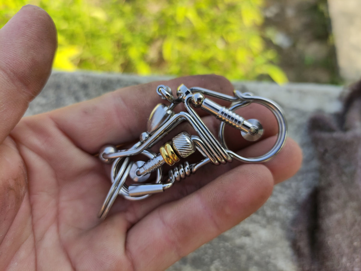 Harley Legend | Handcrafted Wire Motorcycle Keychain
