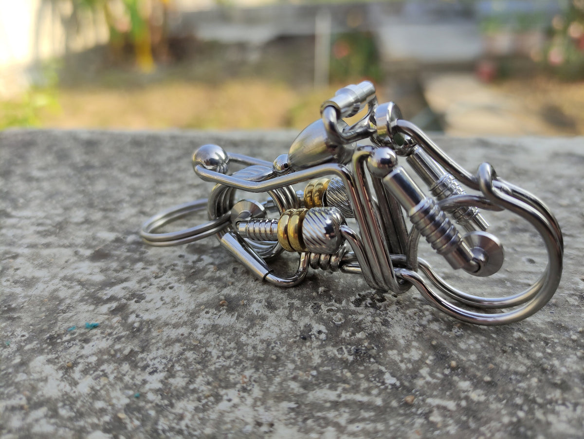 Harley Legend | Handcrafted Wire Motorcycle Keychain