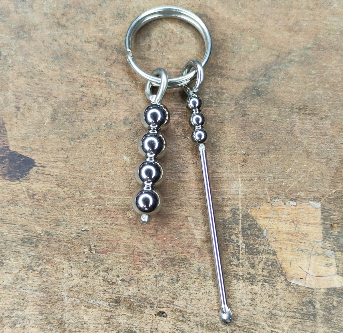 Minimalist Executive | Handcrafted Wire Carabiner Keychain