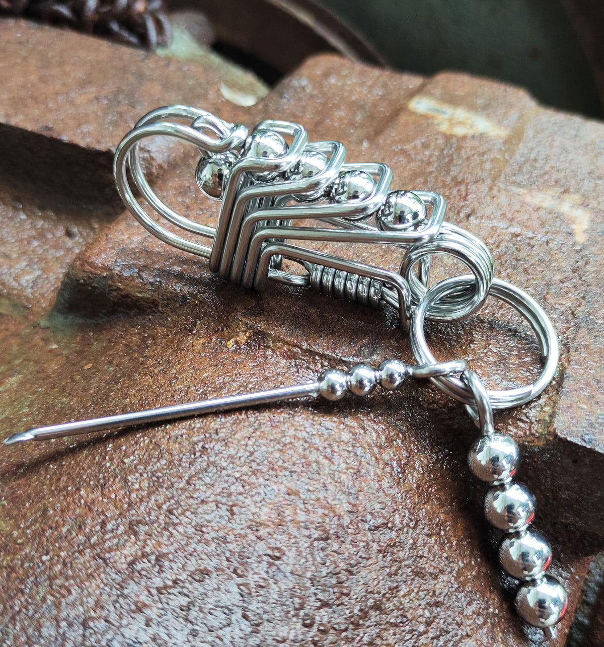 Minimalist Executive | Handcrafted Wire Carabiner Keychain