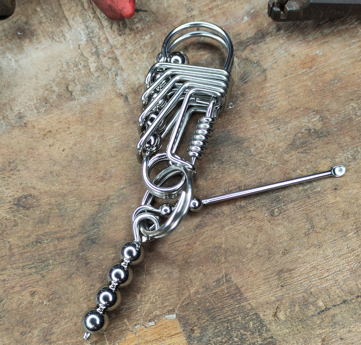Minimalist Executive | Handcrafted Wire Carabiner Keychain